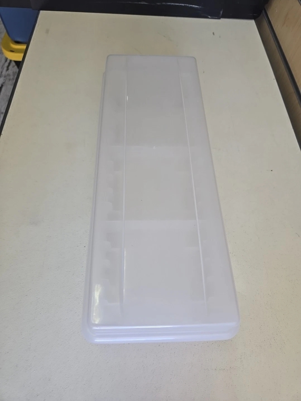 ALPHA USA  15 CASSETTE TAPE HOLDER/STORAGE BOX/ORGANIZER CLEAR PLASTIC VERY NICE